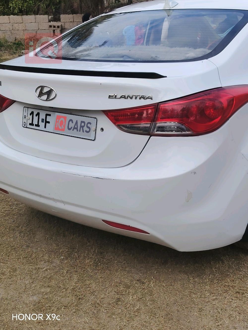 هیۆندای ئەلەنترا